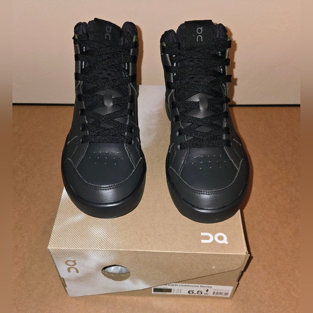 🆕 ON Cloud Women's 6.5 - The Roger Clubhouse Sansa Mid - Black - MSRP $170 - Picture 5 of 14